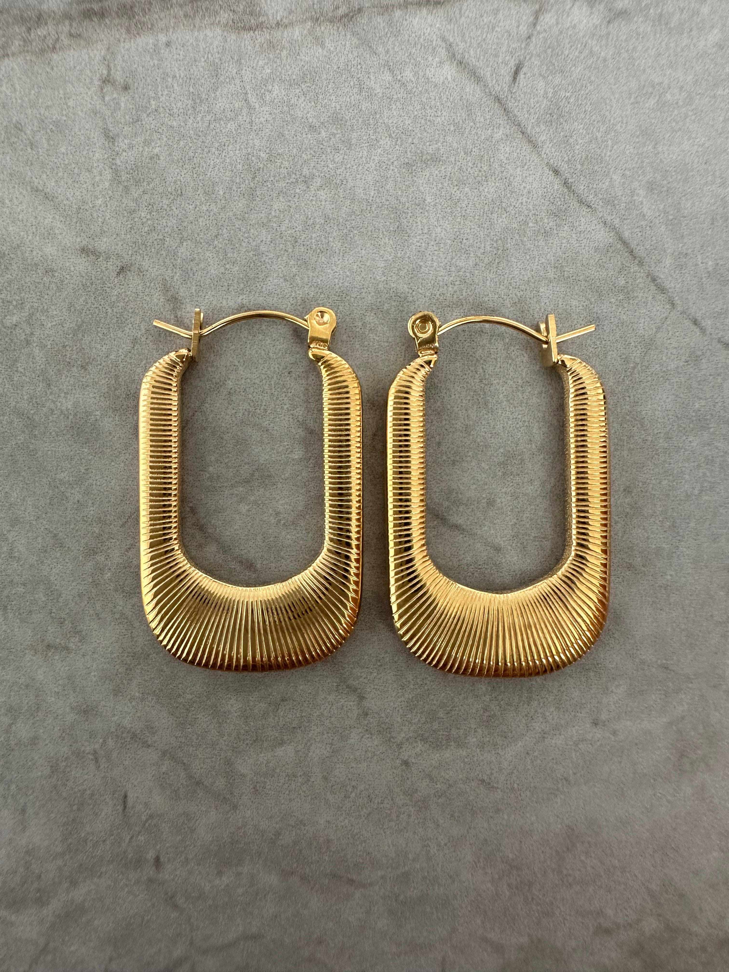 Ribbed Rectangle Earrings